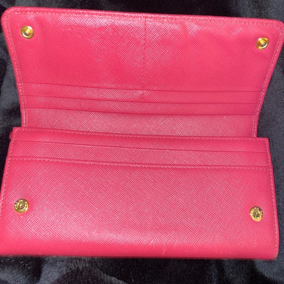 🌺Auth PRADA Fiocco Saffiano Wallet Peonia🌺 - Picture 2 of 16